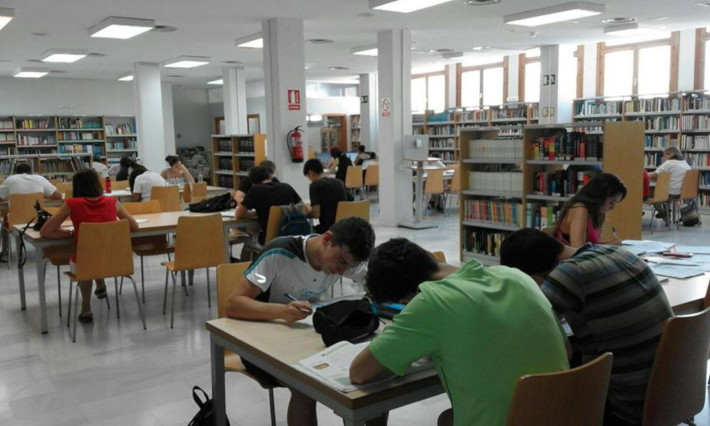 Las bibliotecas municipales y escolares de la provincia de Granada podrán optar a los 'IV Premios Enheduanna: leer para crecer en igualdad'